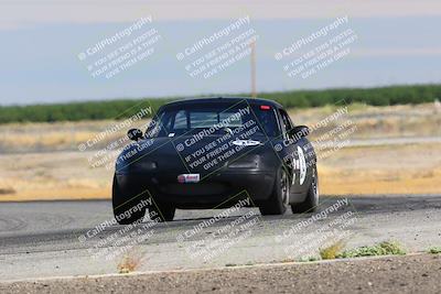 media/Jun-04-2022-CalClub SCCA (Sat) [[1984f7cb40]]/Group 1/Qualifying (Sweeper)/